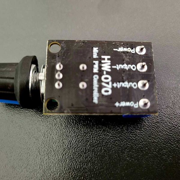 Електронний регулятор PWM напруги для керування обертами та диммера LED, 10A, 5V/12V, модель HW-070 AS001043 фото